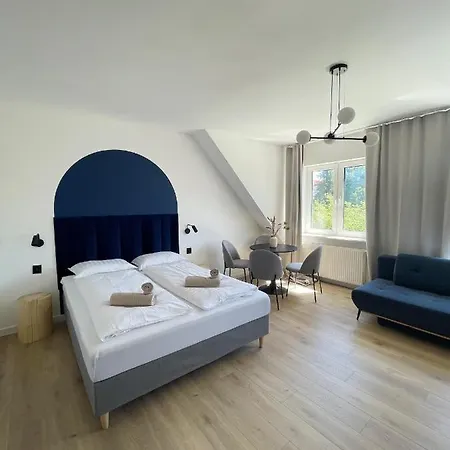 Dubois Apartment *